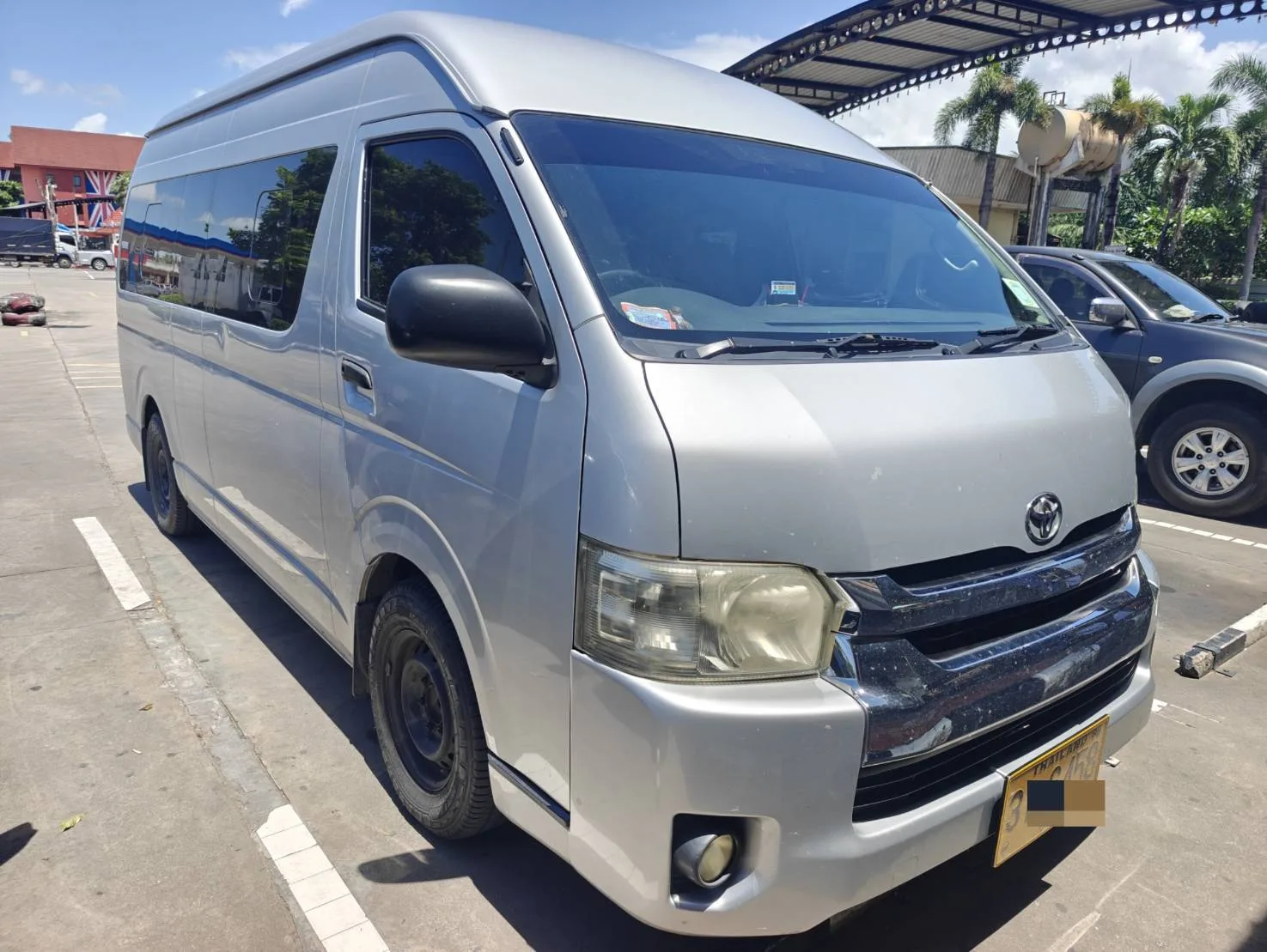 Toyota Commuter รูปที่ 2